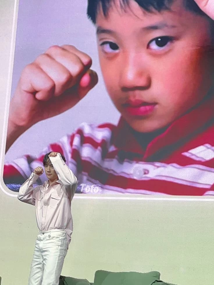 Lee Junyoung. -Your little brother. thumbnail
