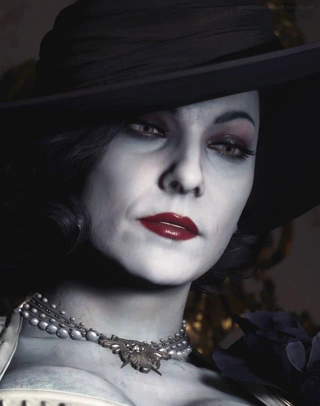 Lady Dimitrescu thumbnail