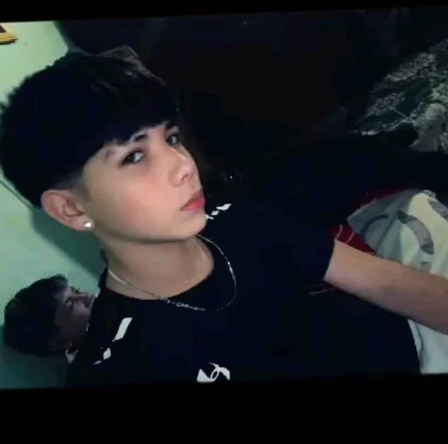 Alex  thumbnail