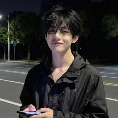 Kim Taehyung  thumbnail