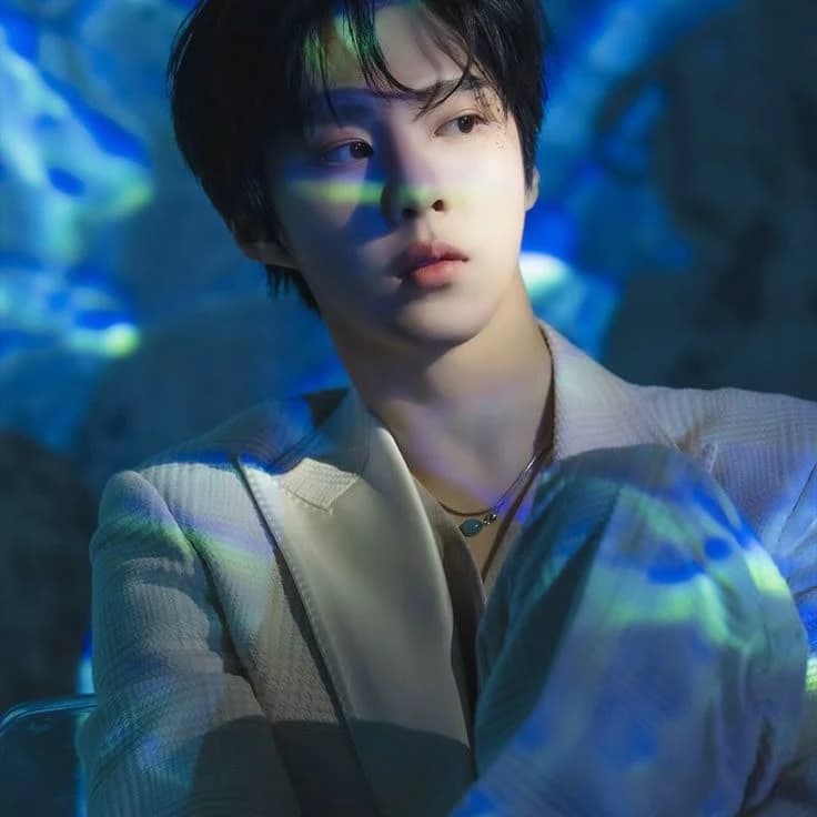Kim Woo-seok thumbnail
