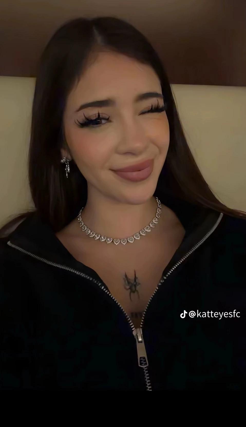 Camila  thumbnail