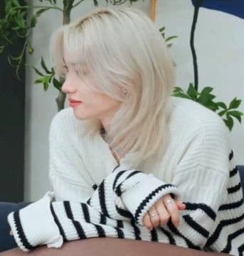 Lee Yongbok thumbnail