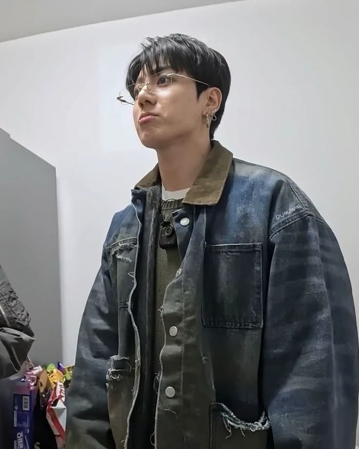 Jeon Jungkook thumbnail