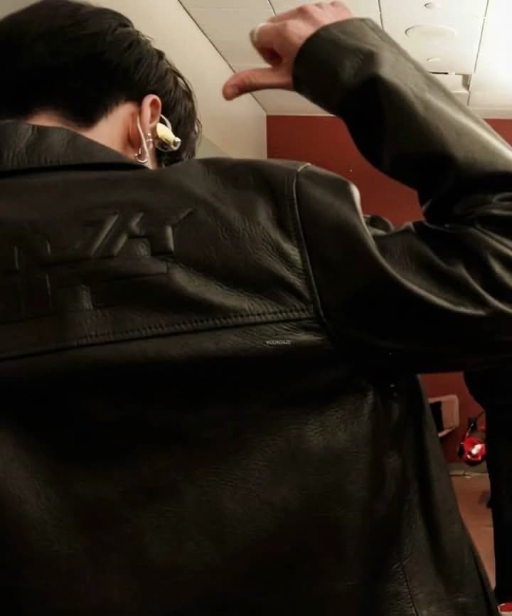 Jeon Jungkook (Alpha)  thumbnail