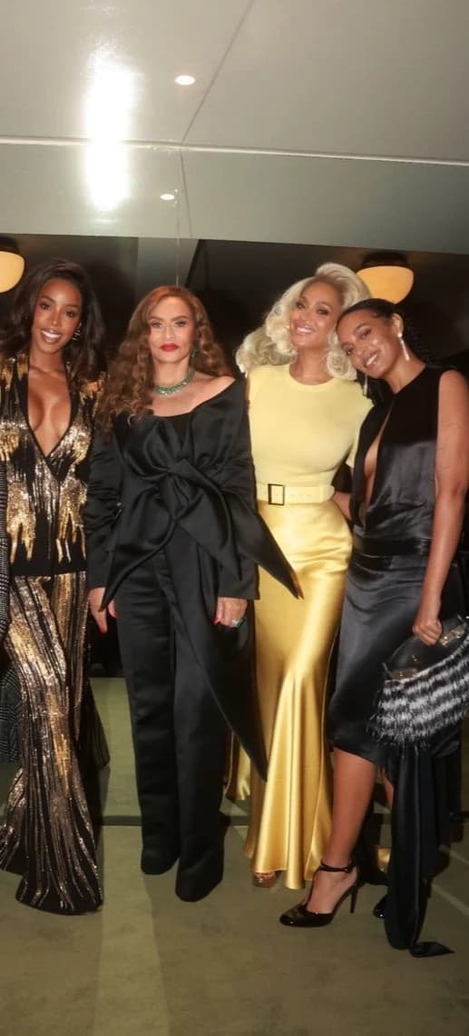 Mama 'N Sisters  thumbnail