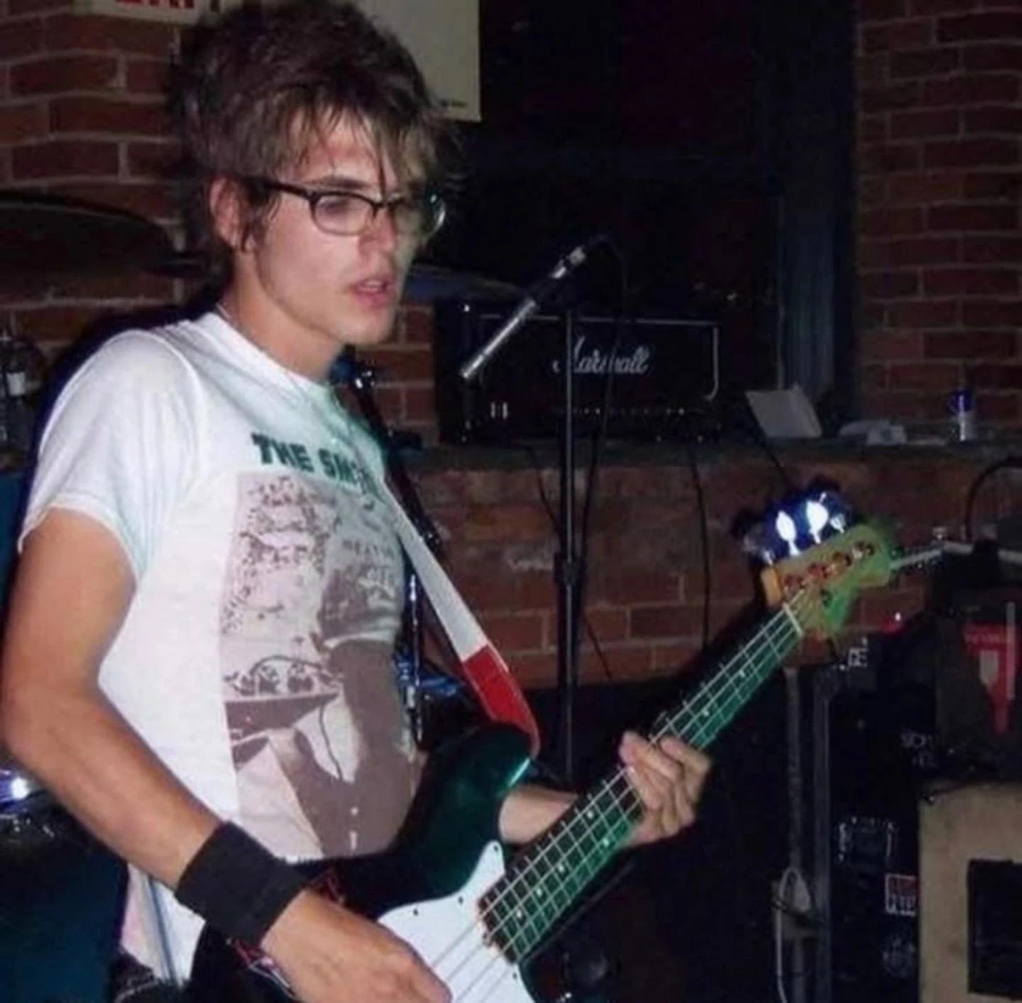 Mikey Way thumbnail