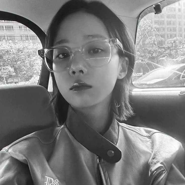 kim minjeong thumbnail
