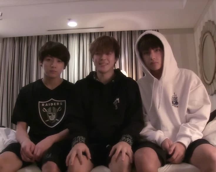 Jimin beach house.2 thumbnail