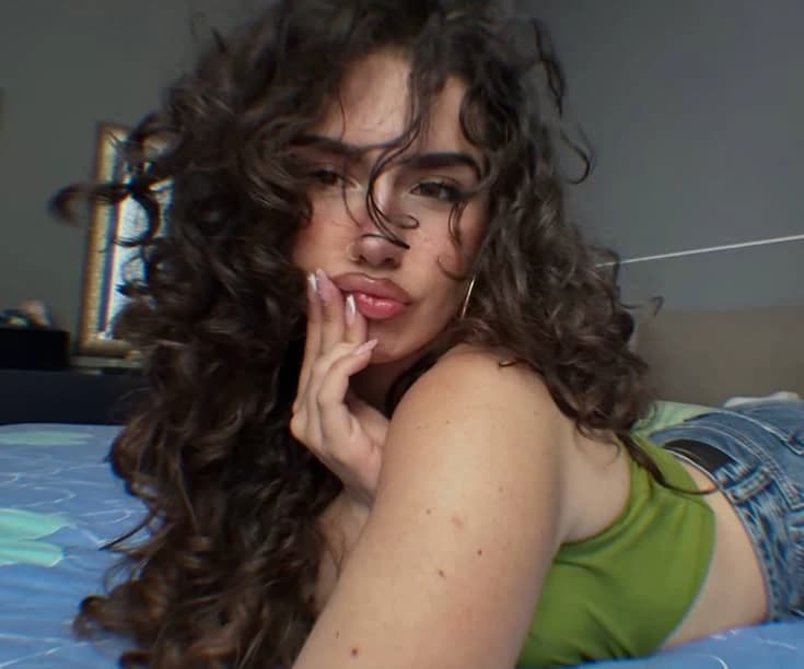 lorelay thumbnail