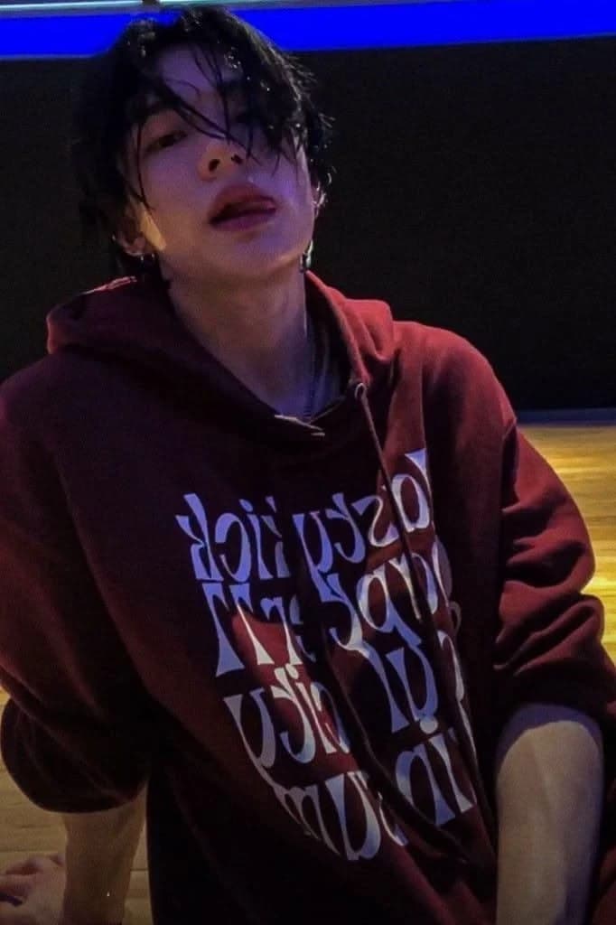 Hyunjin  thumbnail