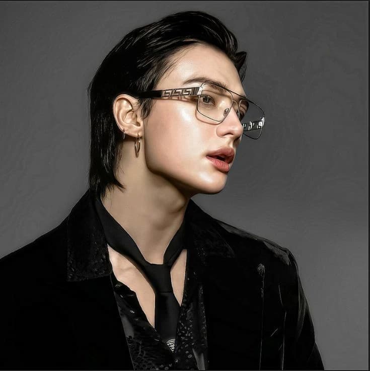Hyunjin  thumbnail