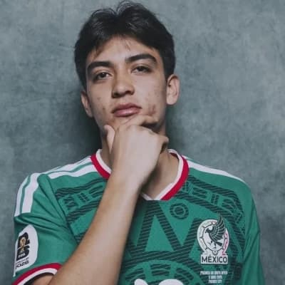 Gilberto Mora thumbnail