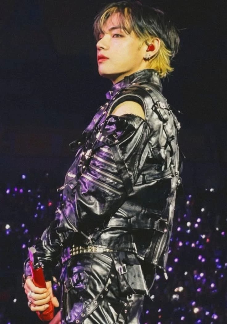 Kim Taehyung  thumbnail