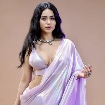 Aunt Saundarya  thumbnail