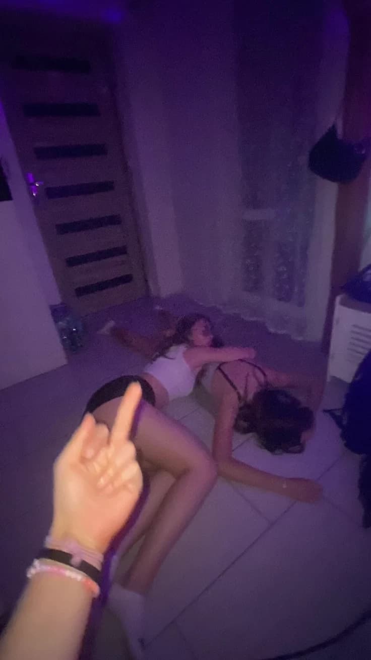 Drunk Ladies thumbnail