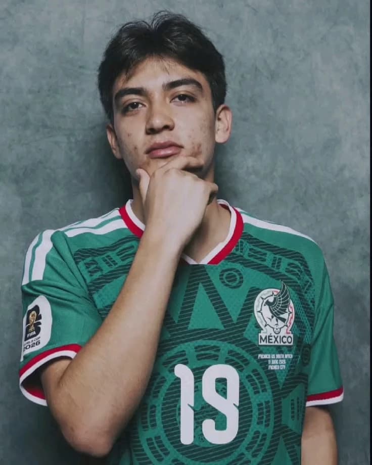 Gilberto Mora thumbnail
