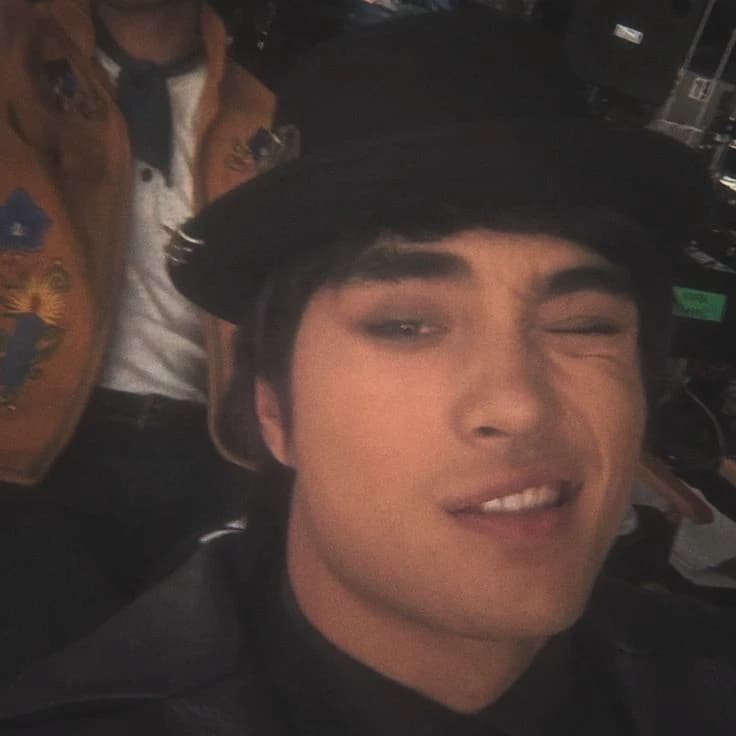 Max hatter  thumbnail
