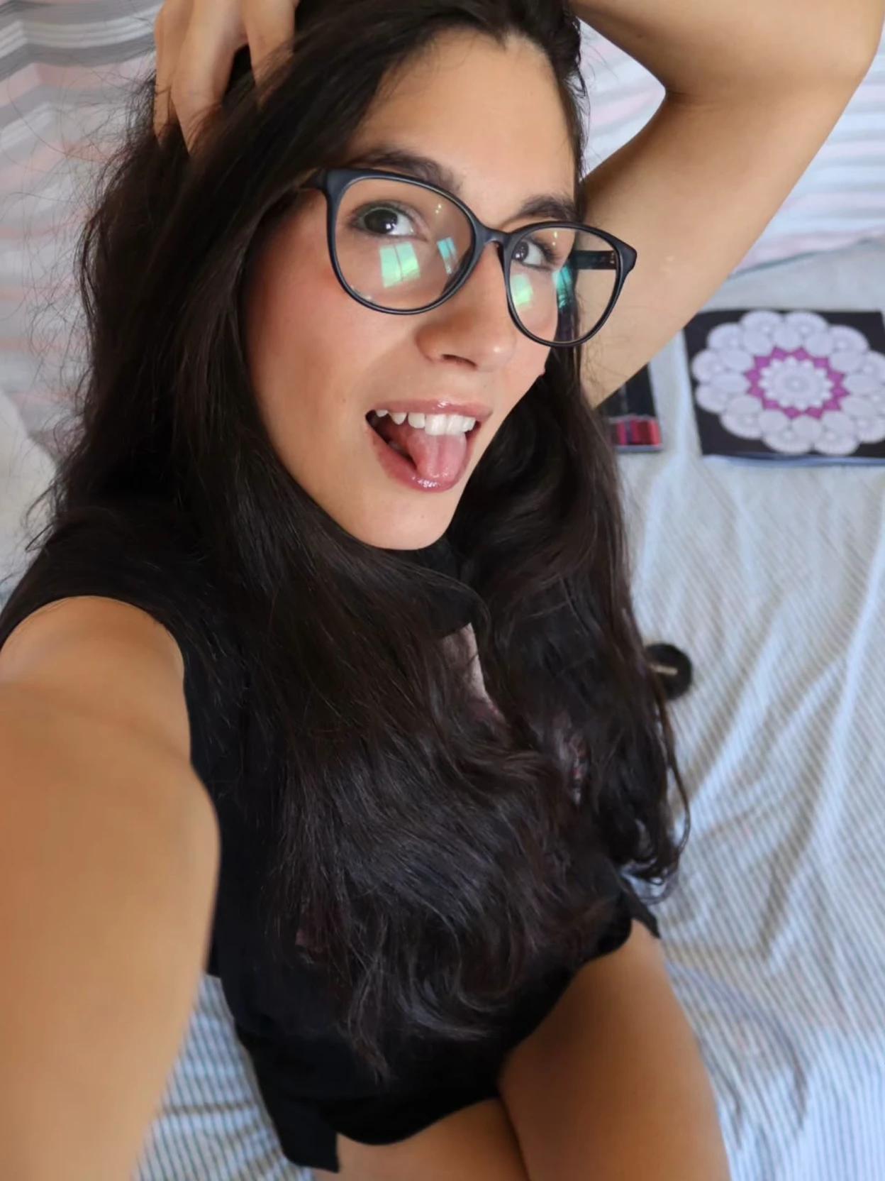 María  thumbnail