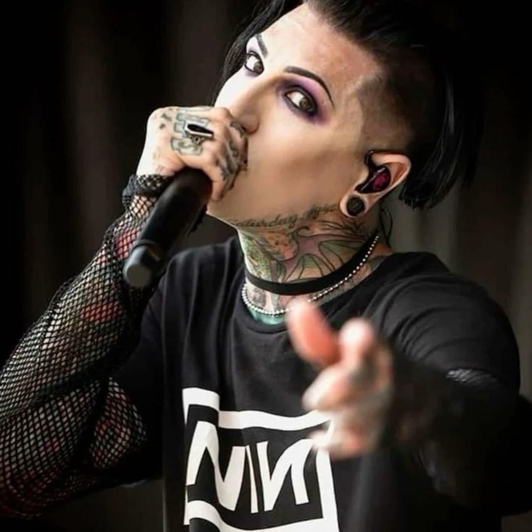 Chris Motionless thumbnail