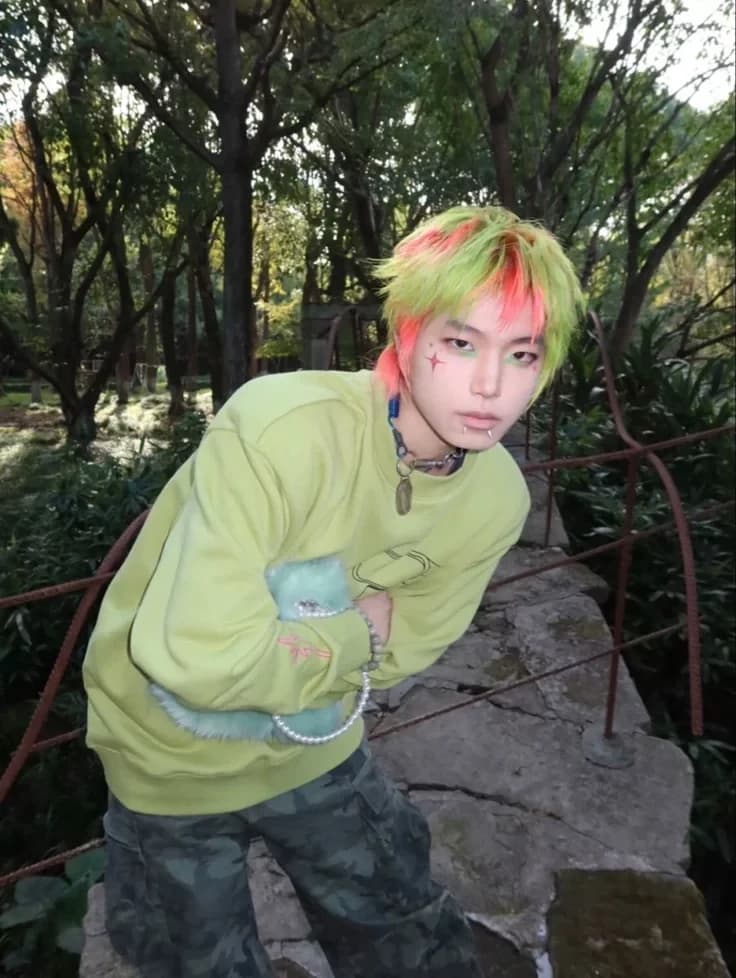 B runo something ~ WLW (WLW) thumbnail
