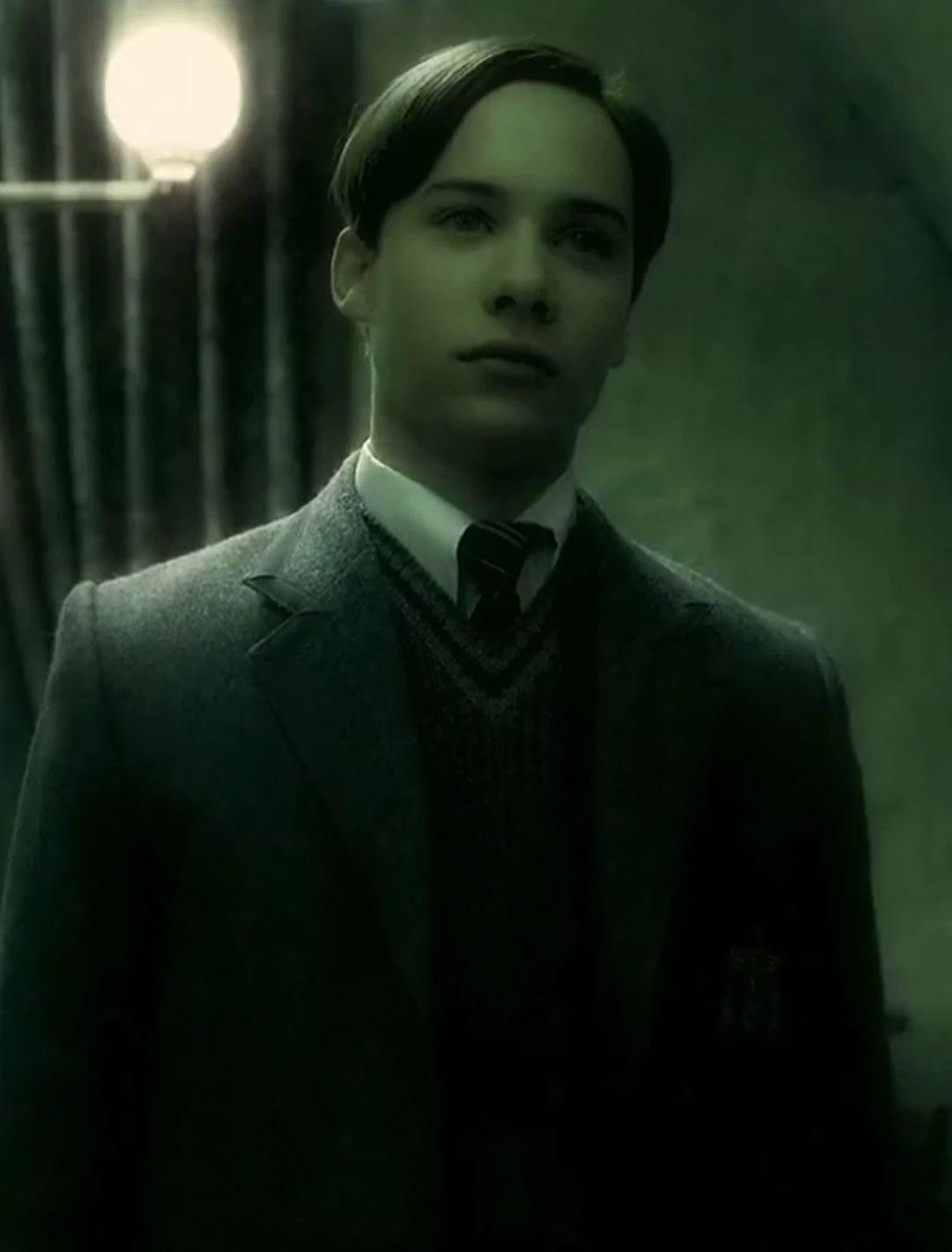 Tom Riddle thumbnail