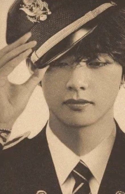 Kim Taehyung thumbnail