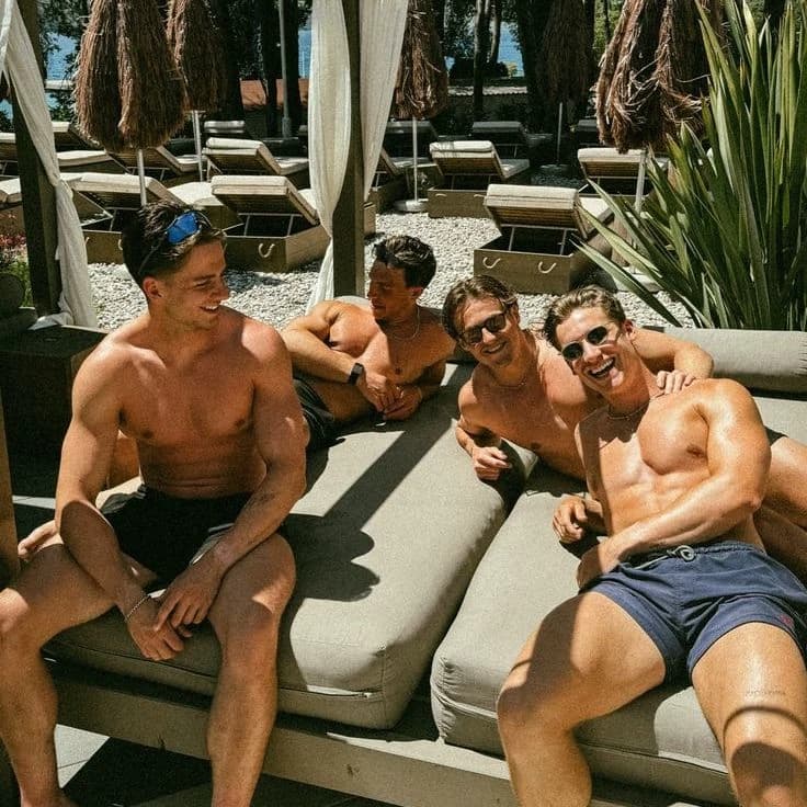 Pleasure Island (Oscar, David, Mark, Ivan) thumbnail