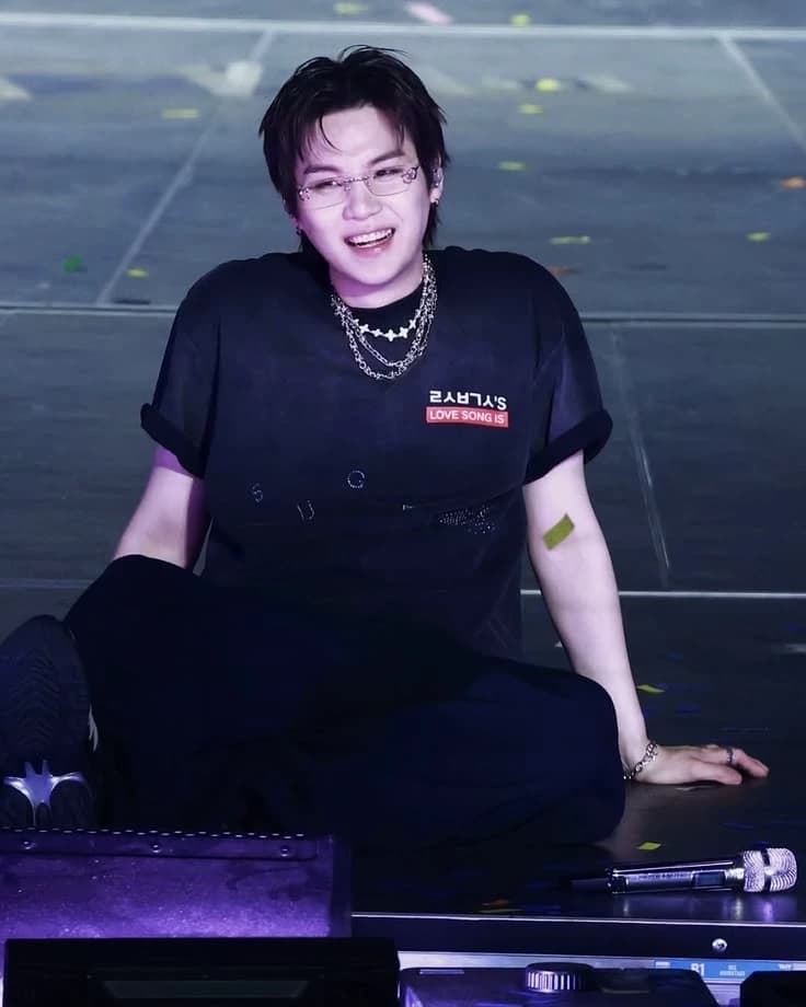 Suga (yoongi) thumbnail
