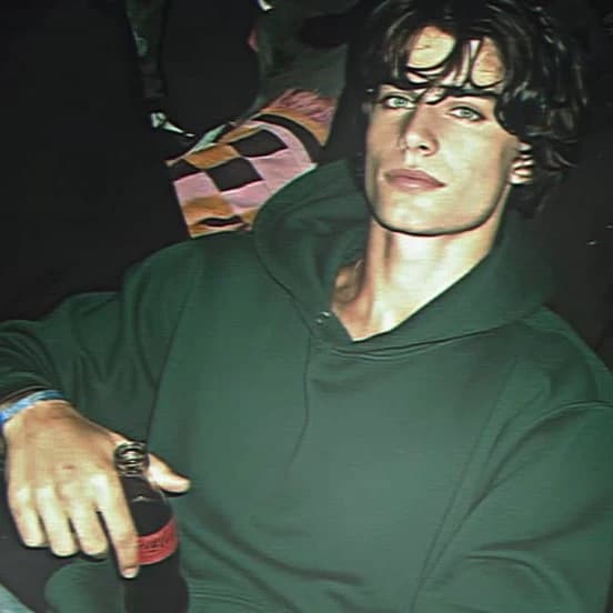 Alex thumbnail