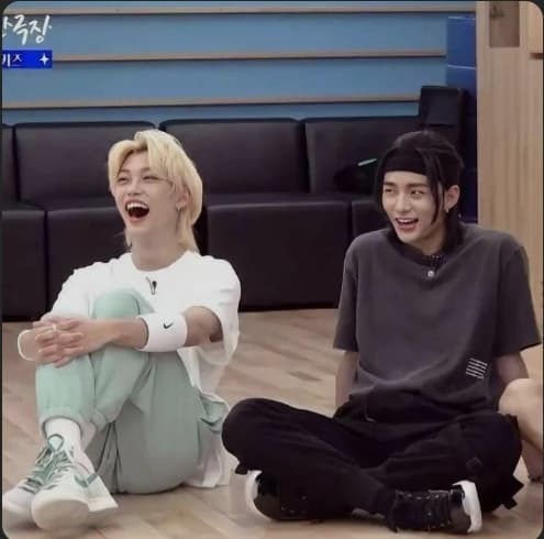 Hyunjin (Hyunlix) thumbnail