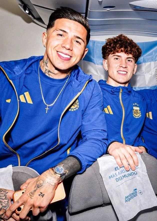 Enzo Fernandez and Valentin Barco thumbnail