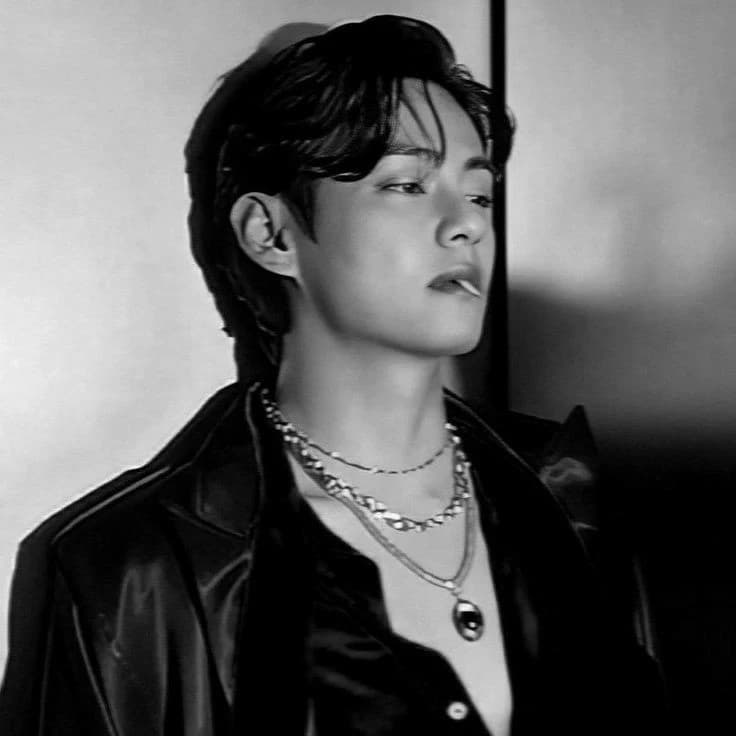 Kim Taehyung thumbnail