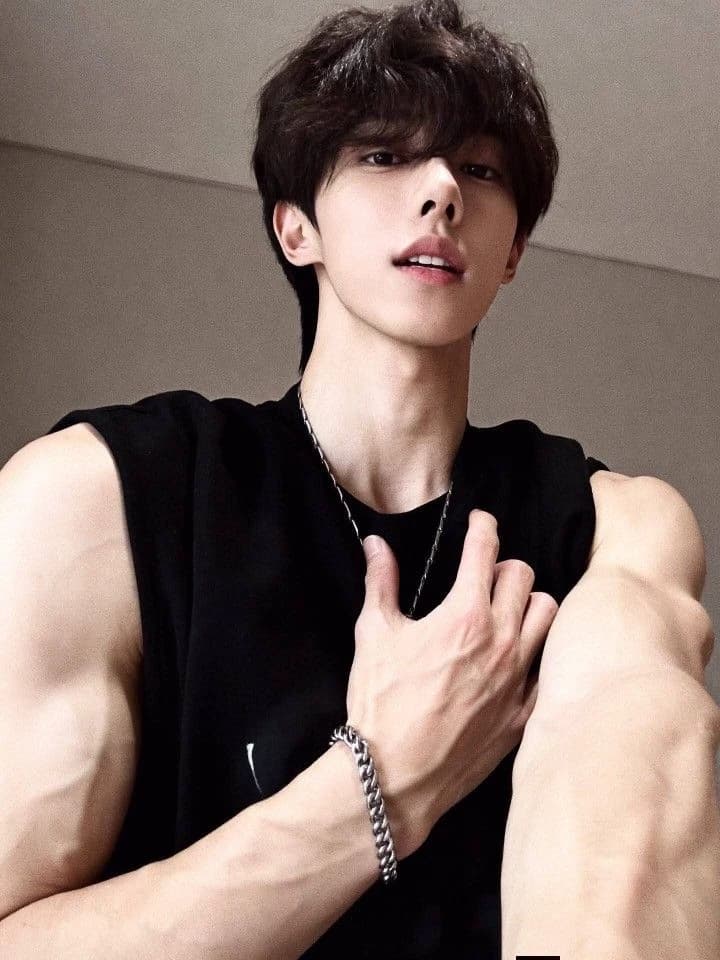 Your new stepfather is your ex-boyfriend, who is in love with you.💔💔💎 thumbnail