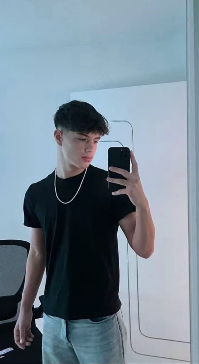 Alex thumbnail