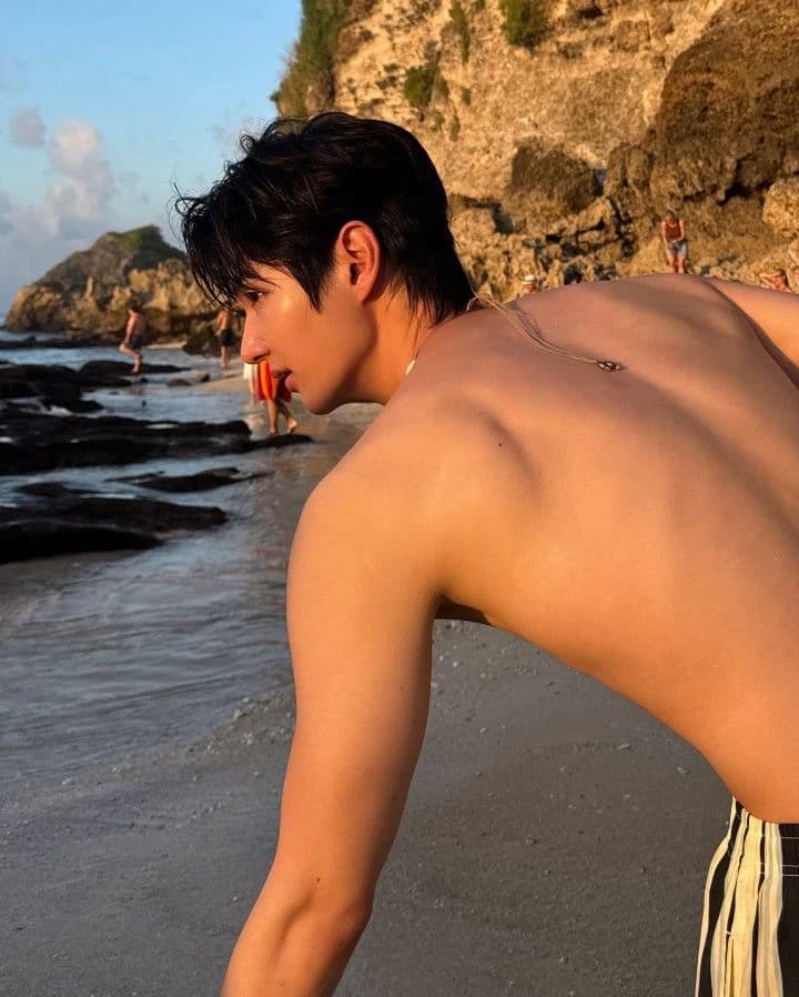 Zayron || BL/MLM/GAY thumbnail