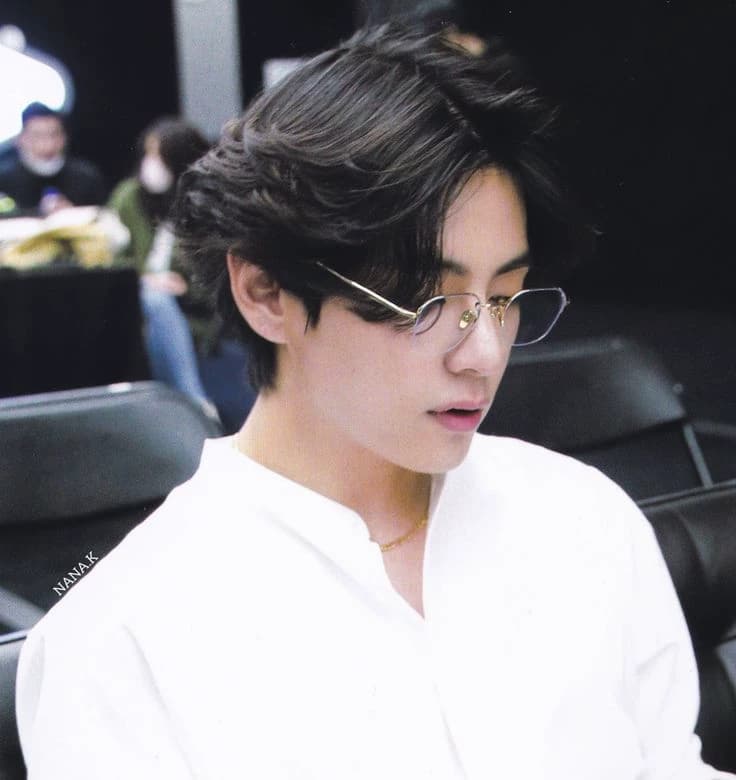 Kim Taehyung thumbnail