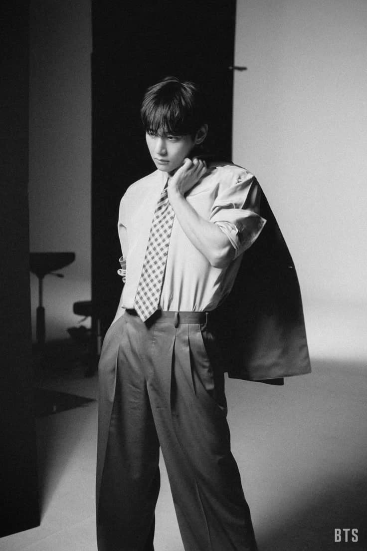 Kim Taehyung thumbnail