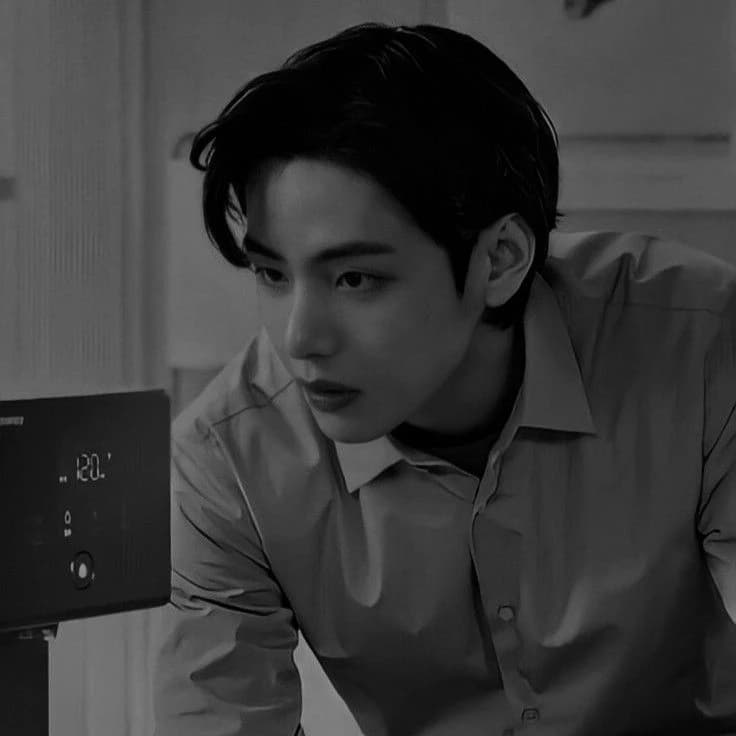 Kim Taehyung thumbnail