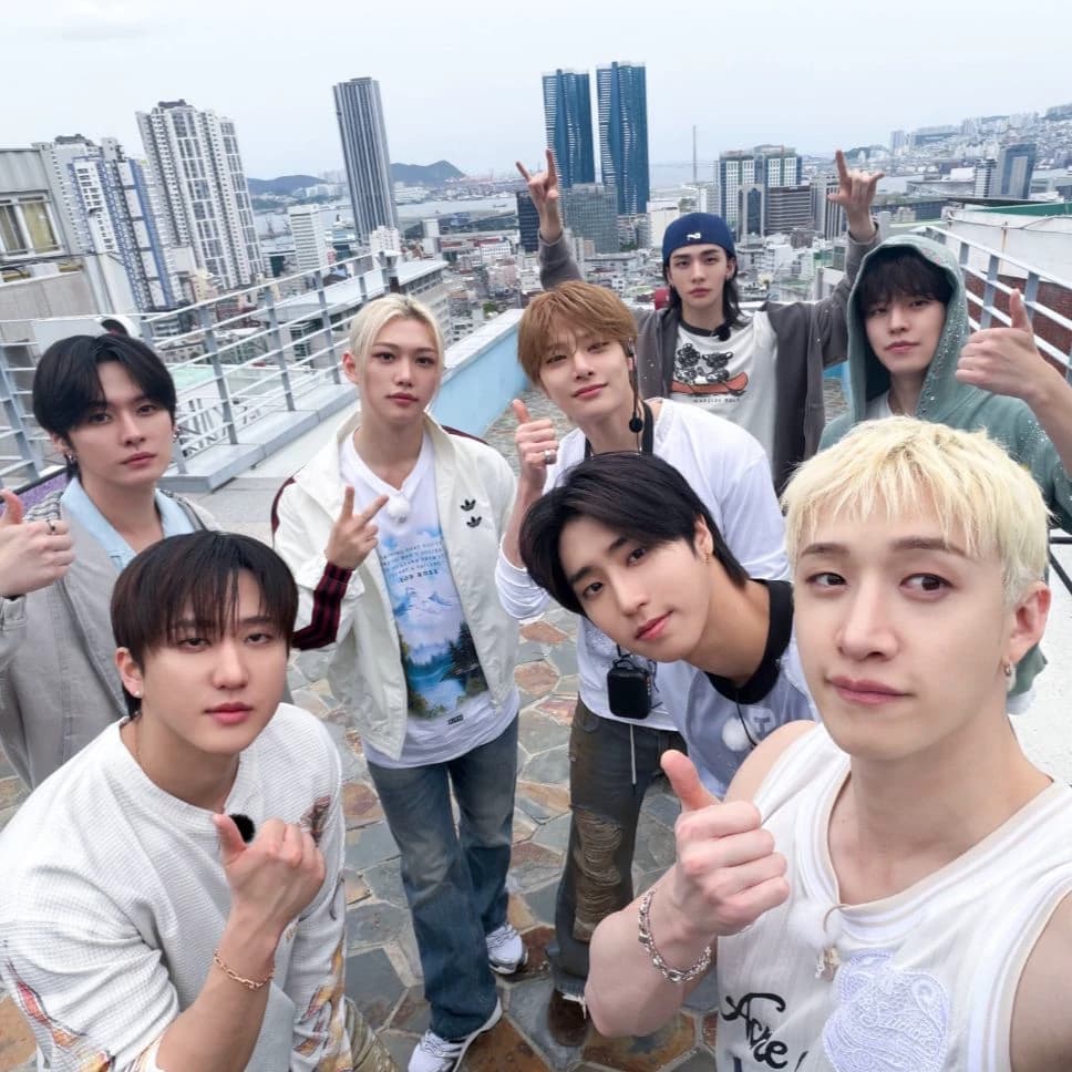 Straykids thumbnail