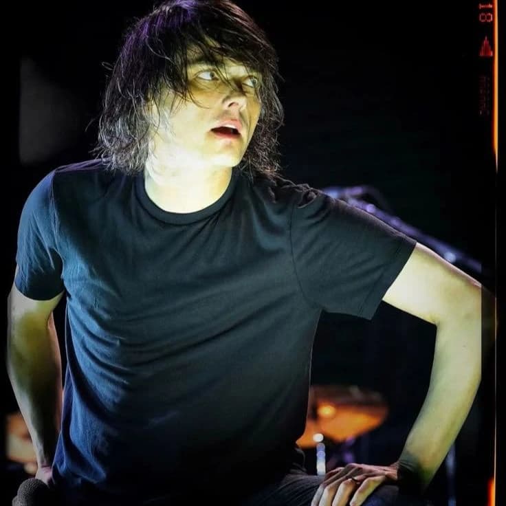Gerard Way thumbnail