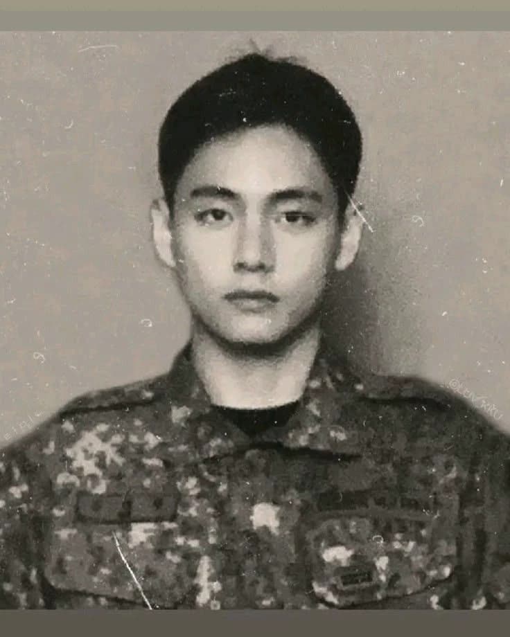 Kim Taehyung thumbnail