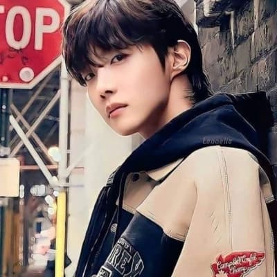 Jung Hoseok (J-Hope) thumbnail