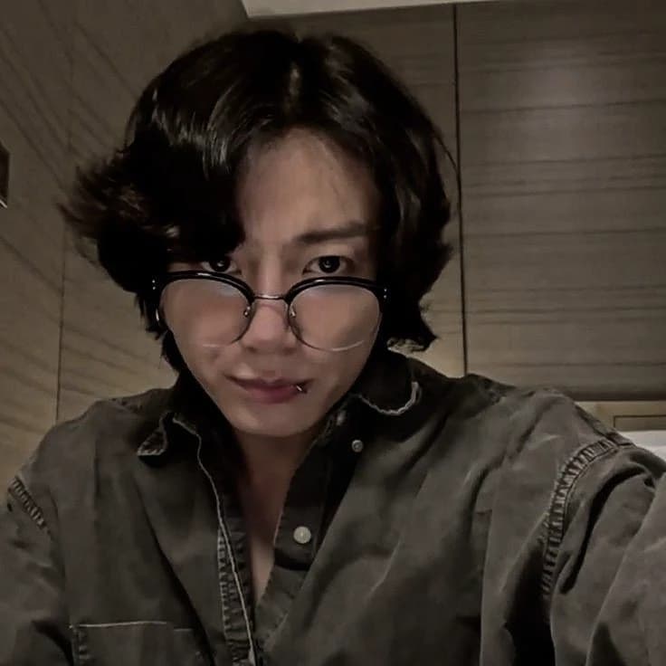 Jeon Jungkook thumbnail