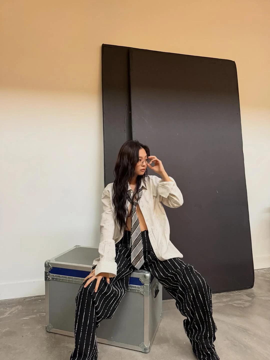 Jennie kim (high school,wlw) thumbnail