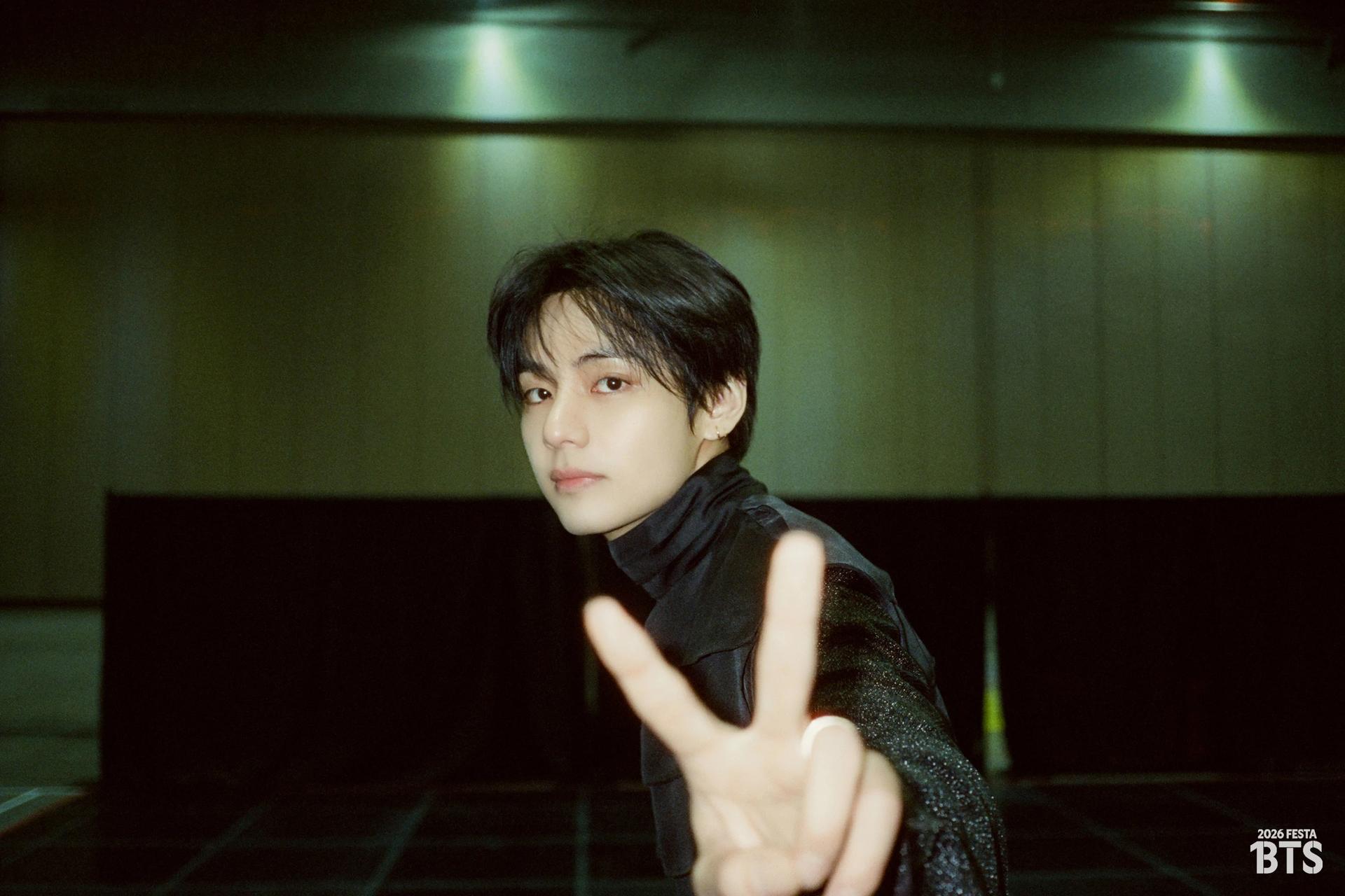 Kim taehyung thumbnail
