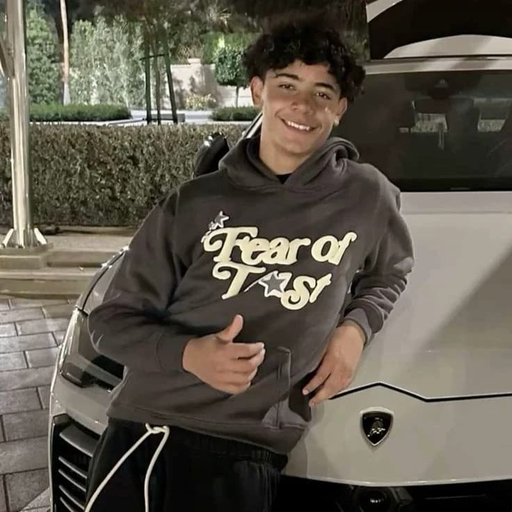 Ronaldo Jr. thumbnail