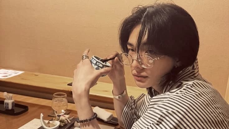Hwang Hyunjin thumbnail