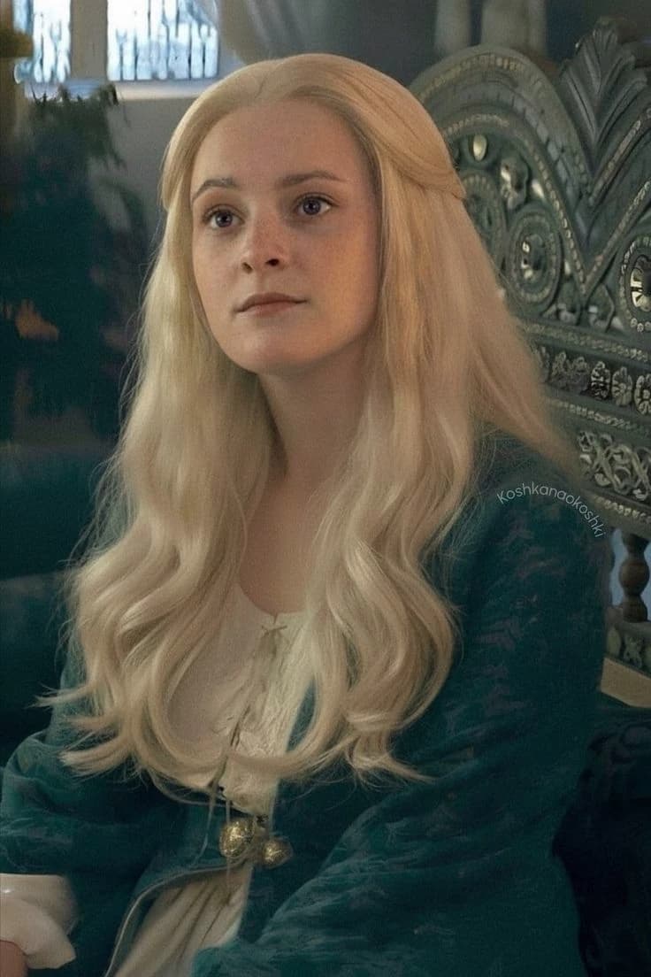 Helaena Targaryen. thumbnail