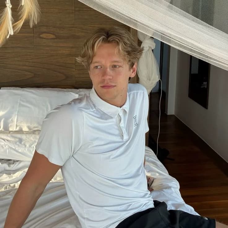 Alexander Vladislavovich thumbnail